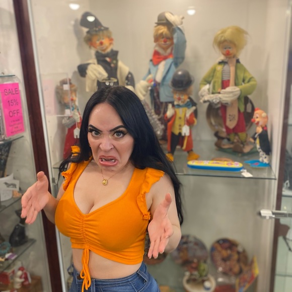 Meet your Posher, Greasepot - Picture 3 of 7